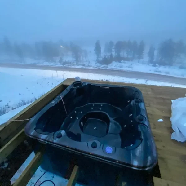 Nordpool Sarek - Wanna z hydromasażem - obrazek 8