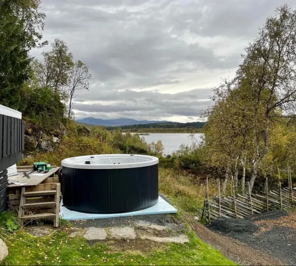 Svenska Bad Dallas - Okrągła wanna z hydromasażem - obrazek 4