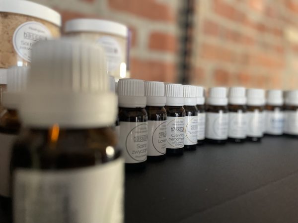 Naturalny olejek zapachowy do sauny 15 ml - Bassau - Drzewo różane - obrazek 5